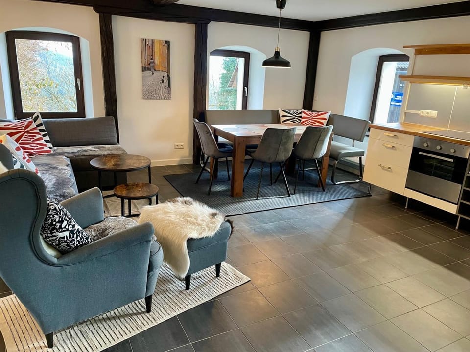 Kitchen or kitchenette, Living room, Photo of the whole room, Seating area, Dining area