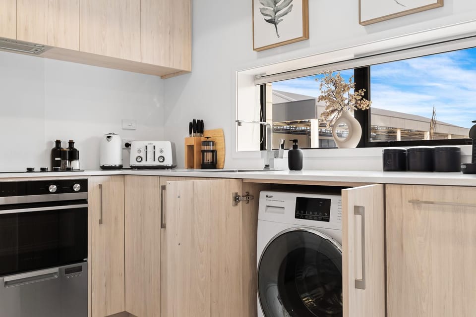 laundry, kitchen
