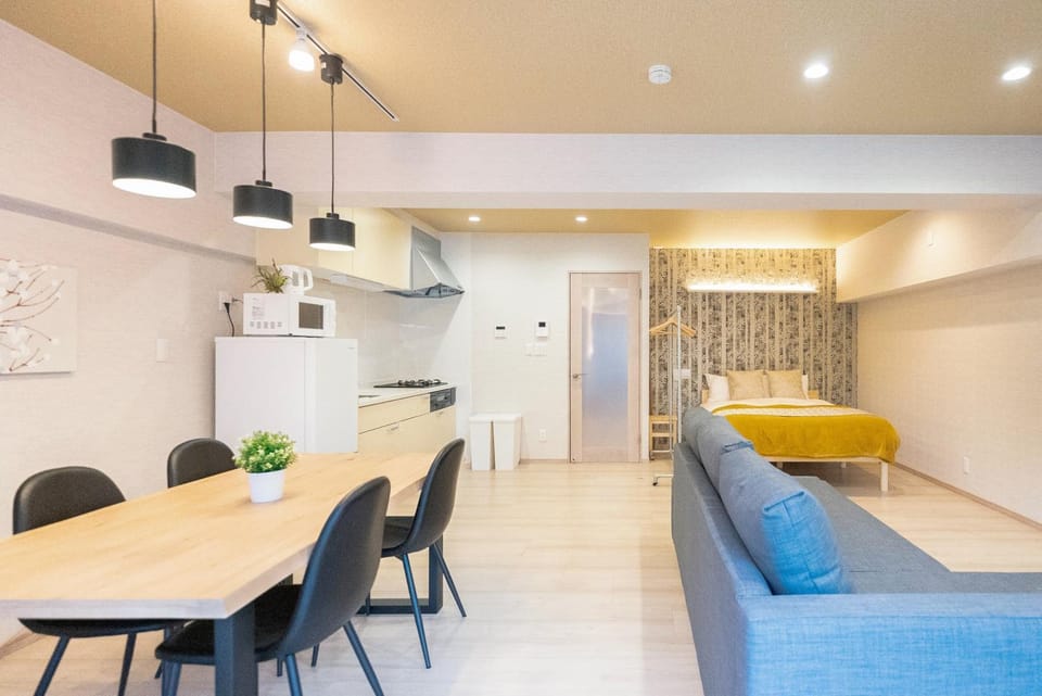Bed, Kitchen or kitchenette, Living room, Dining area