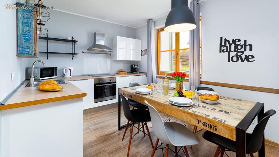 Kitchen or kitchenette, Dining area, Food, oven, pet friendly, stove