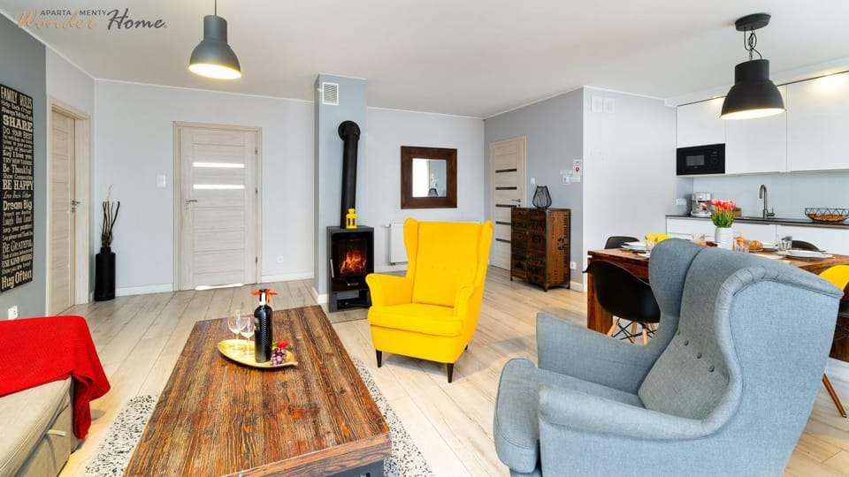 TV and multimedia, Kitchen or kitchenette, Living room, Seating area, Dining area, Evening entertainment, fireplace, oven