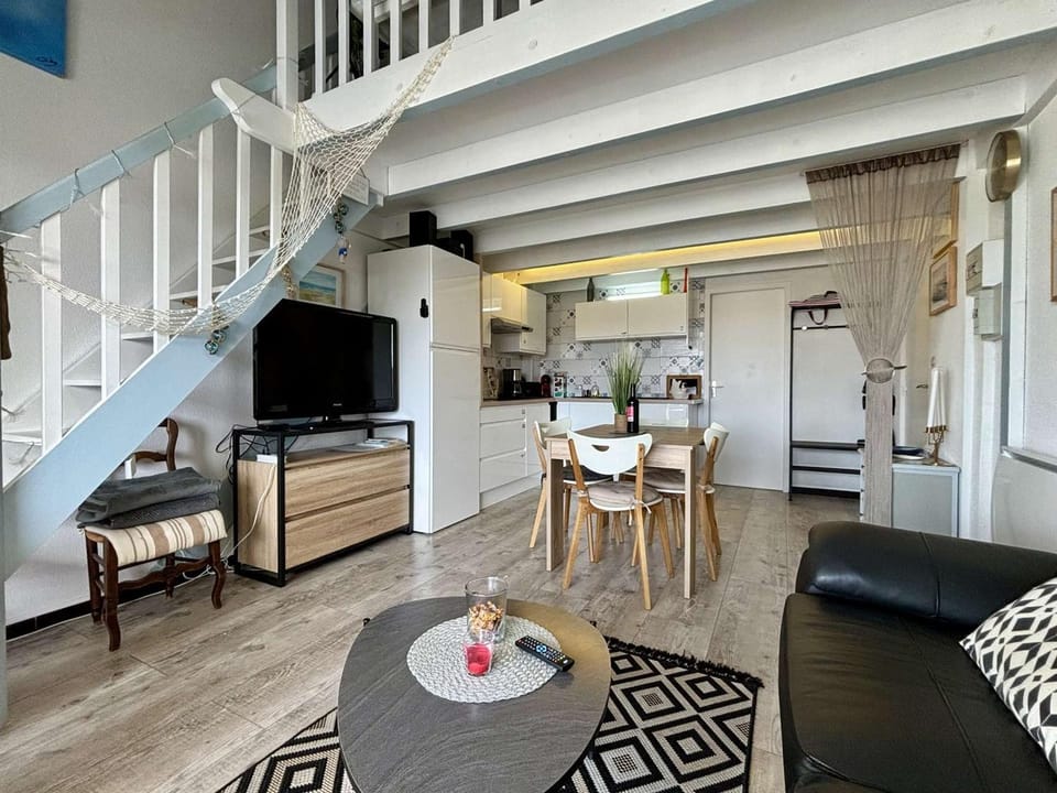 Duplex moderne et lumineux, près du port et de la plage, avec parking en sous-sol - FR-1-246A-294 Apartment in Nouvelle-Aquitaine