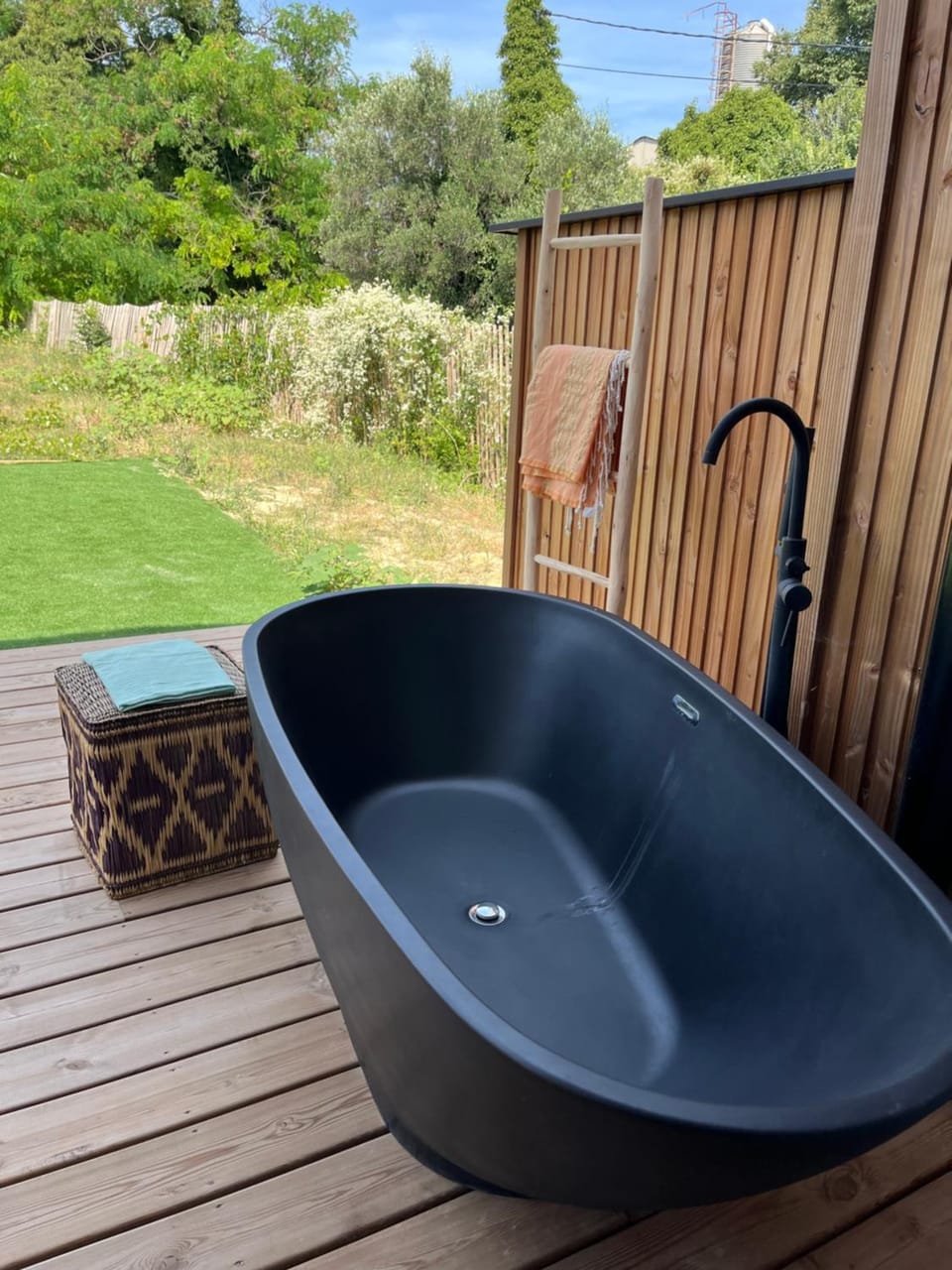 Magnifique villa écologique piscine jacuzzi Villa in Occitanie