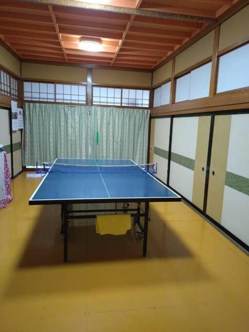 Table tennis