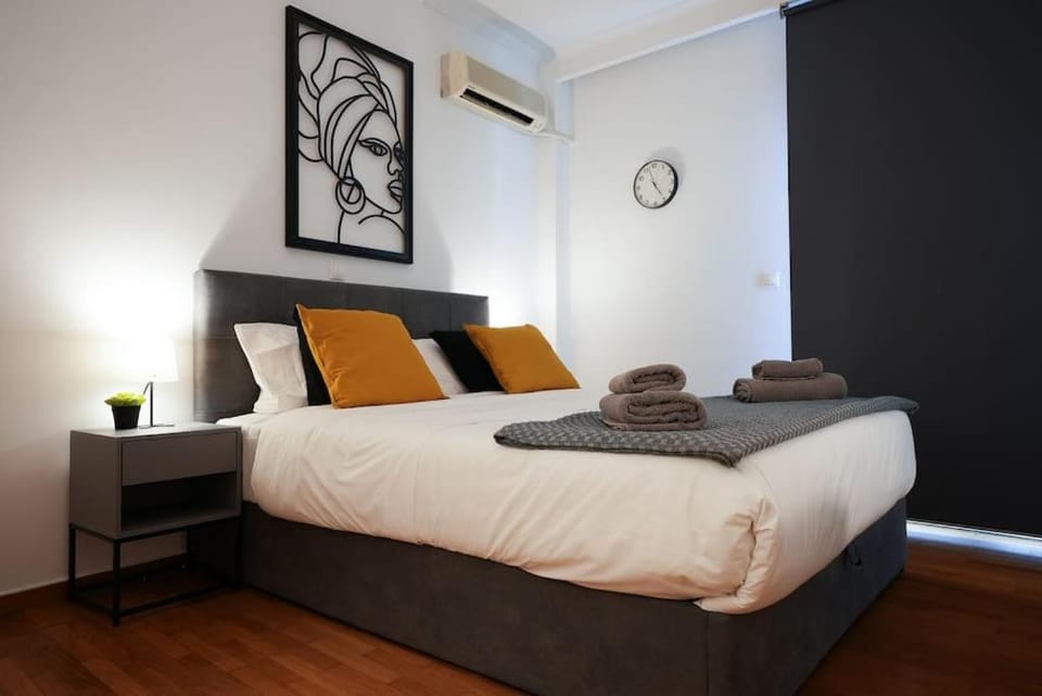 Syntagma square, 70sqm Pentelis sunny apartment Apartment in Athens