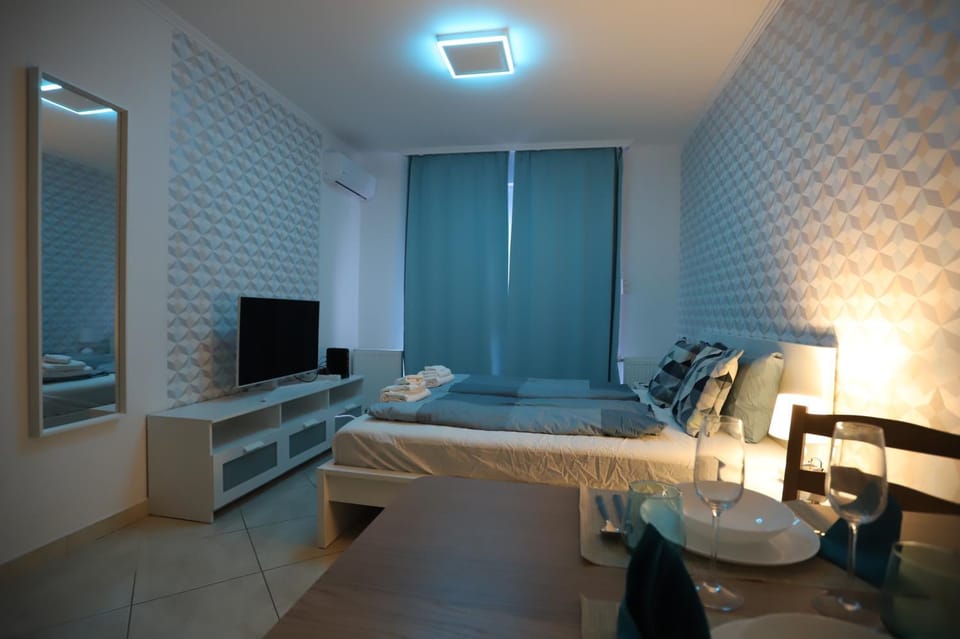 Airport Luxury Apartment with Balcony + Free parking Apartment in Budapest