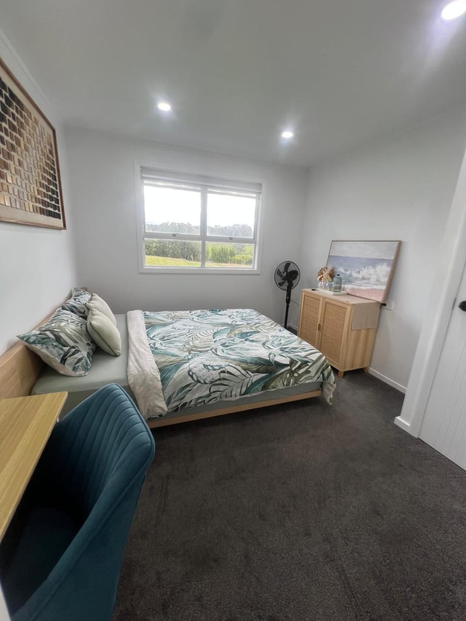 Photo of the whole room