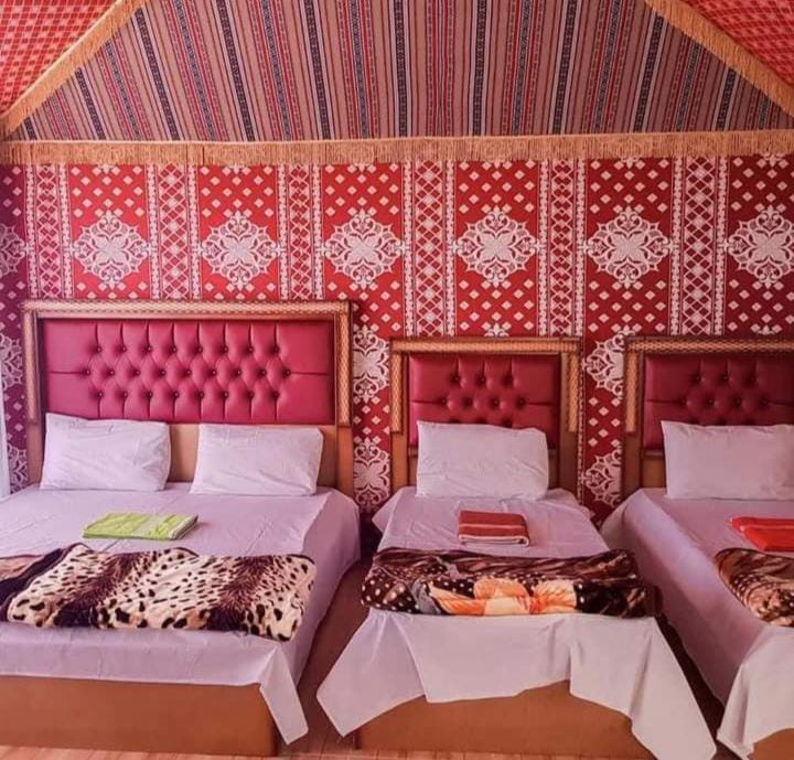 Moon City Luxury Tent Bed and Breakfast in South District