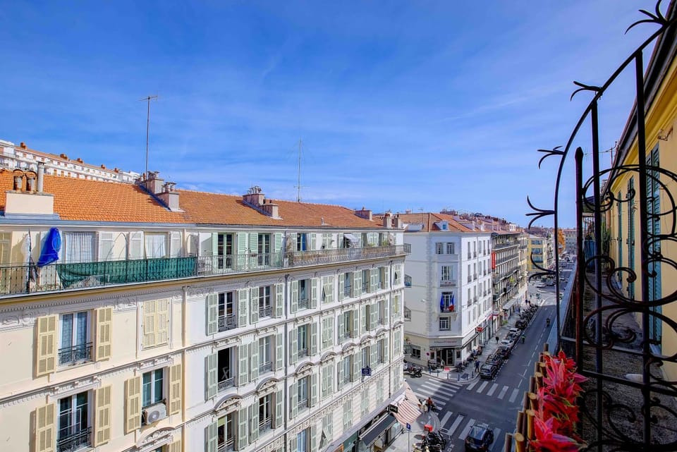 Property building, Balcony/Terrace, Balcony/Terrace, City view