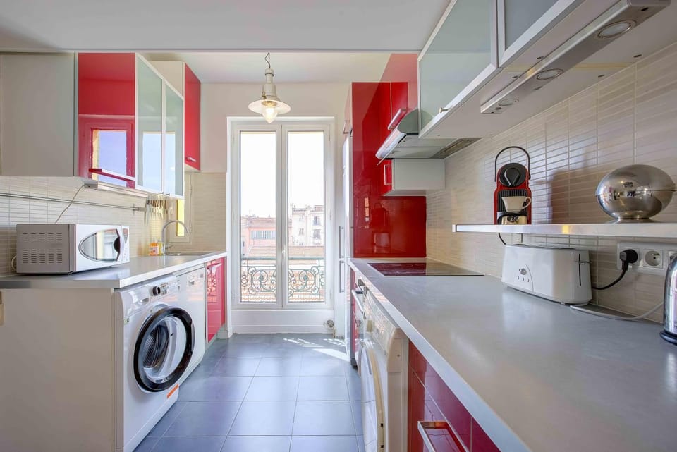 Kitchen or kitchenette, dishwasher, minibar, pet friendly, stove, toaster, washing machine, dryer