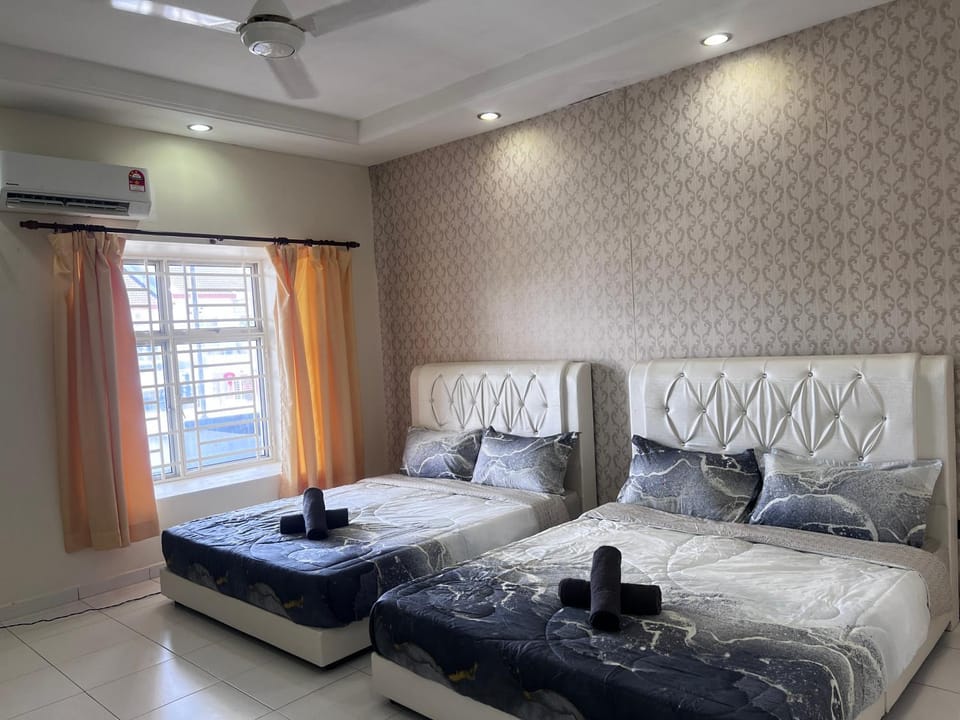 Lovely Home(Setia Indah) House in Johor Bahru
