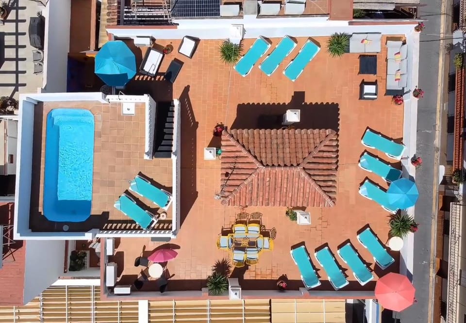 Sands - Calm Oasis in Old Town Apartment in Nerja