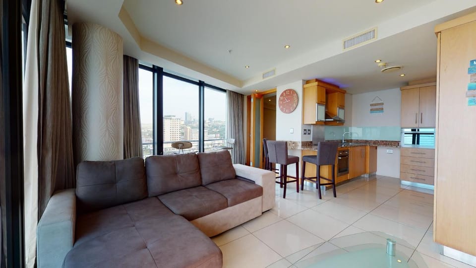 Kitchen or kitchenette, Living room, Seating area