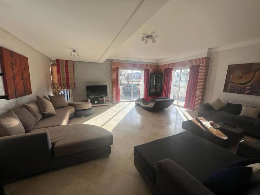 Spacieux appartement vue marina Apartment in Agadir