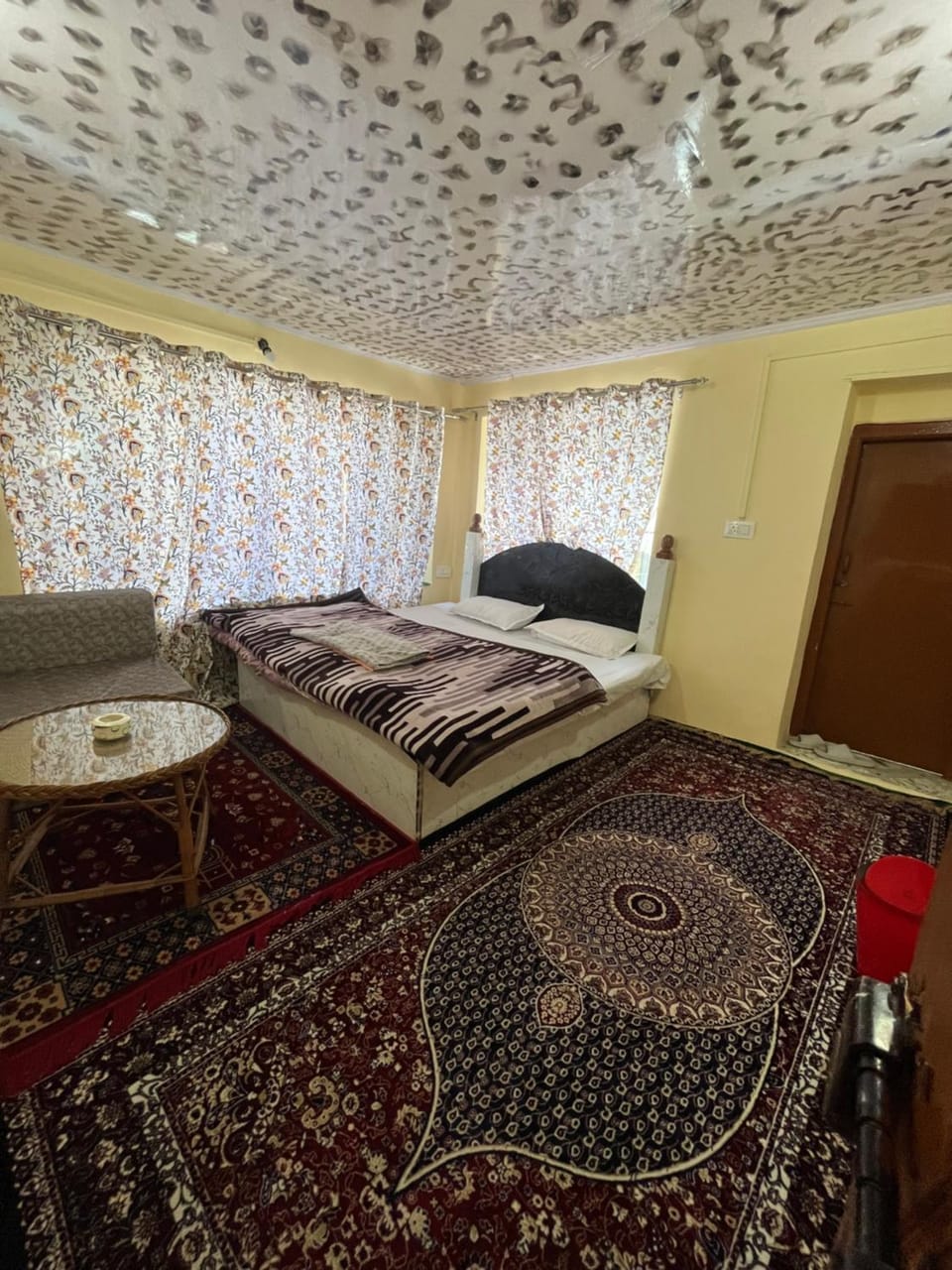 Pine Brooke Pahalgam Bed and Breakfast in Punjab