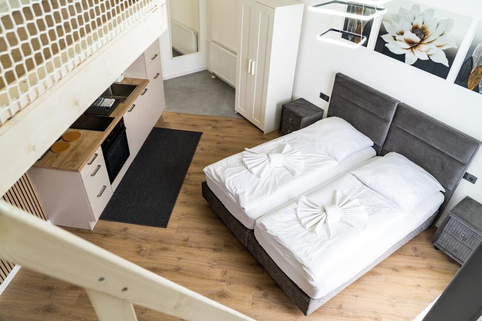 Bed, Kitchen or kitchenette, Bedroom, oven, wardrobe