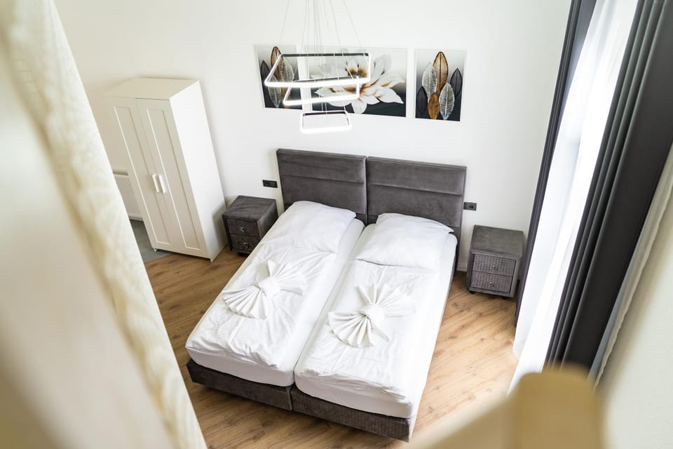 Bed, Bedroom, wardrobe