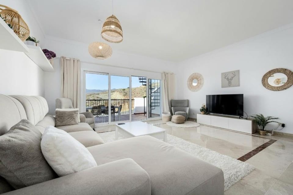 Paraiso Pueblo Apartment in Costa del Sol