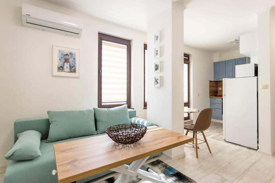 Summer Vibes Apartment Apartment in Burgas