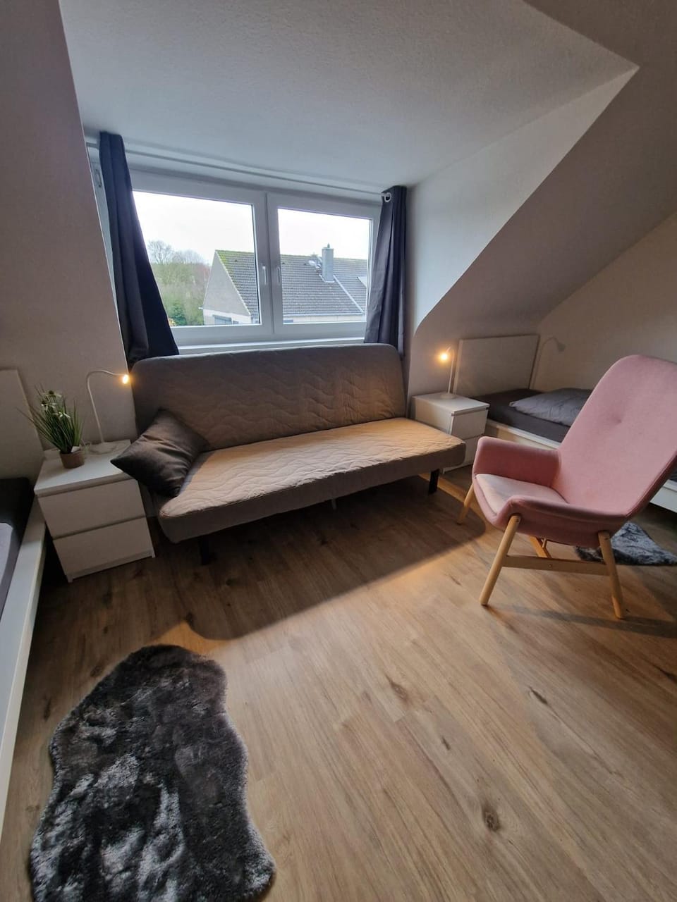 Seating area, Bedroom