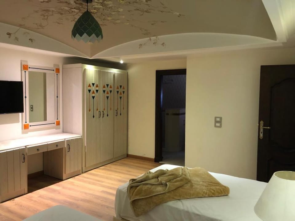 ALMADIAFAH- No forigner المضيفة للوحدات الفندقيه -عرب فقط Apartment in Egypt