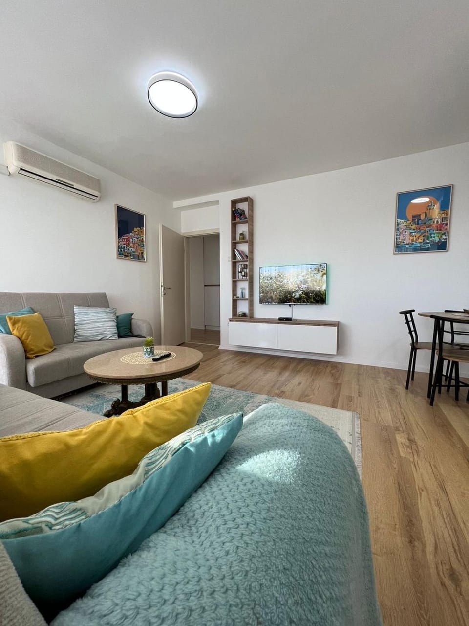 Modern & Cozy Apartment In The City Center With Free Parking Apartment in Serbia