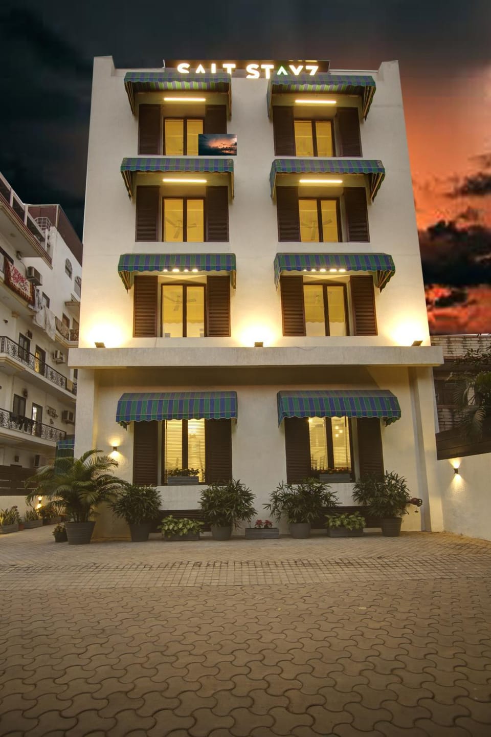 Property building, Night
