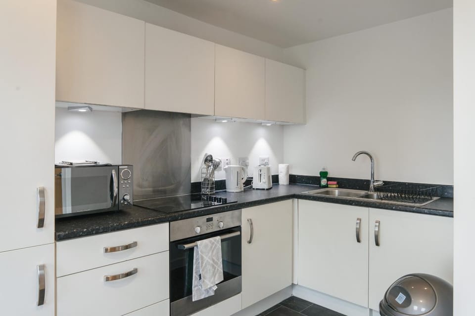 Kitchen or kitchenette, minibar, pet friendly, stove, toaster, kitchen