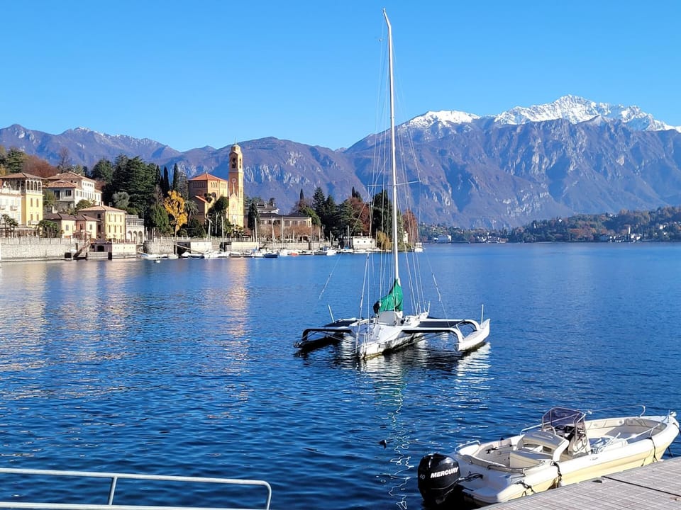 Nearby landmark, Day, Natural landscape, Lake view, Mountain view
