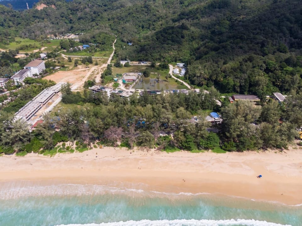 Naithon Beachfront Condotel Apartment in Choeng Thale