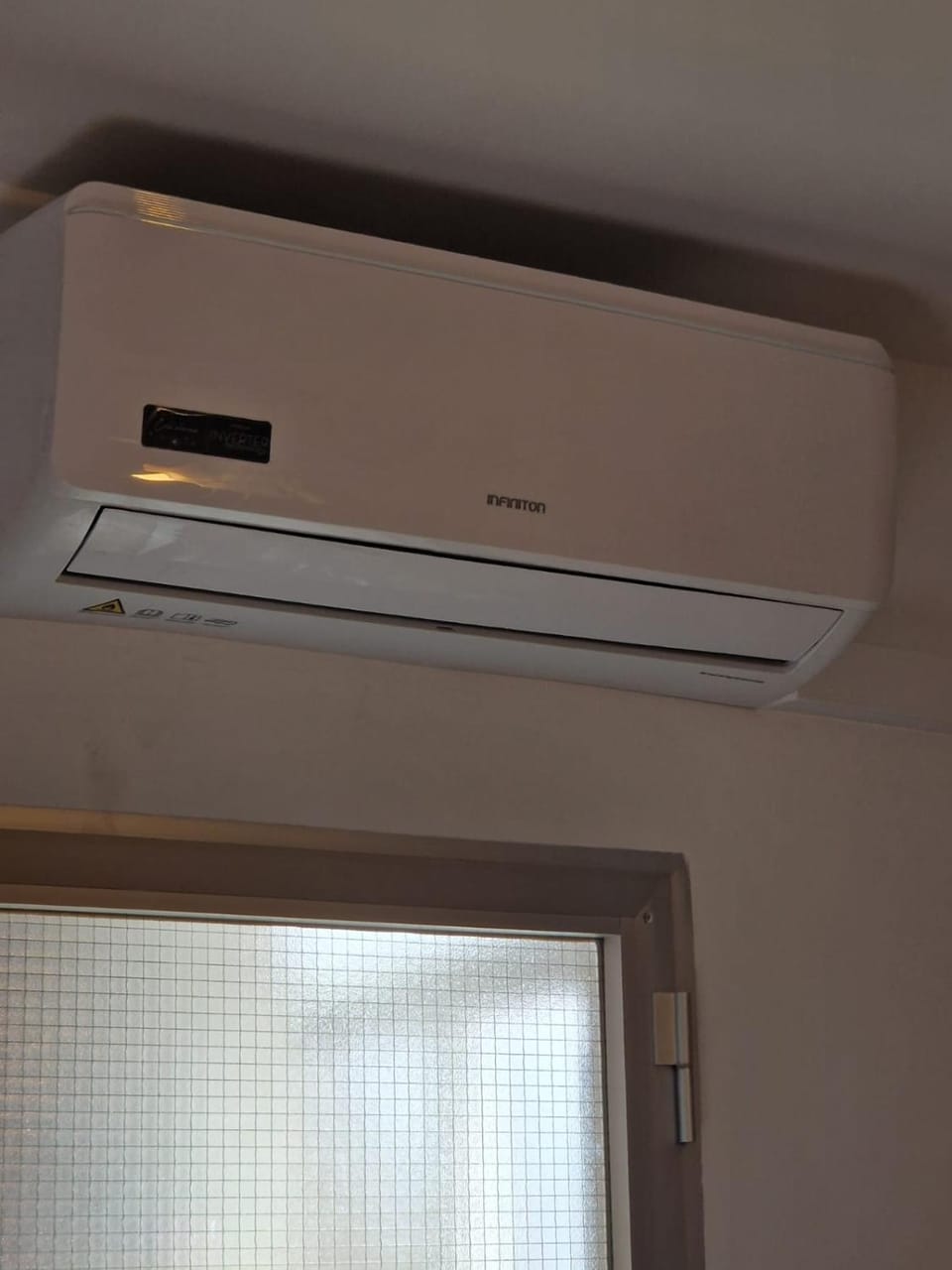 internet, air conditioner