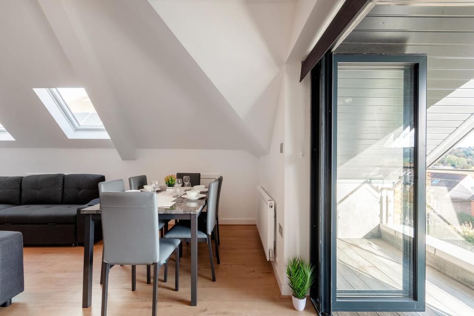 Living room, Seating area, Dining area