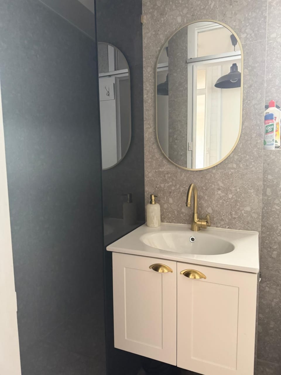 Paradiso Escape Apartment in Perth