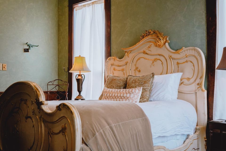 Tara Vineyard & Winery Estate Bed and Breakfast in Texas