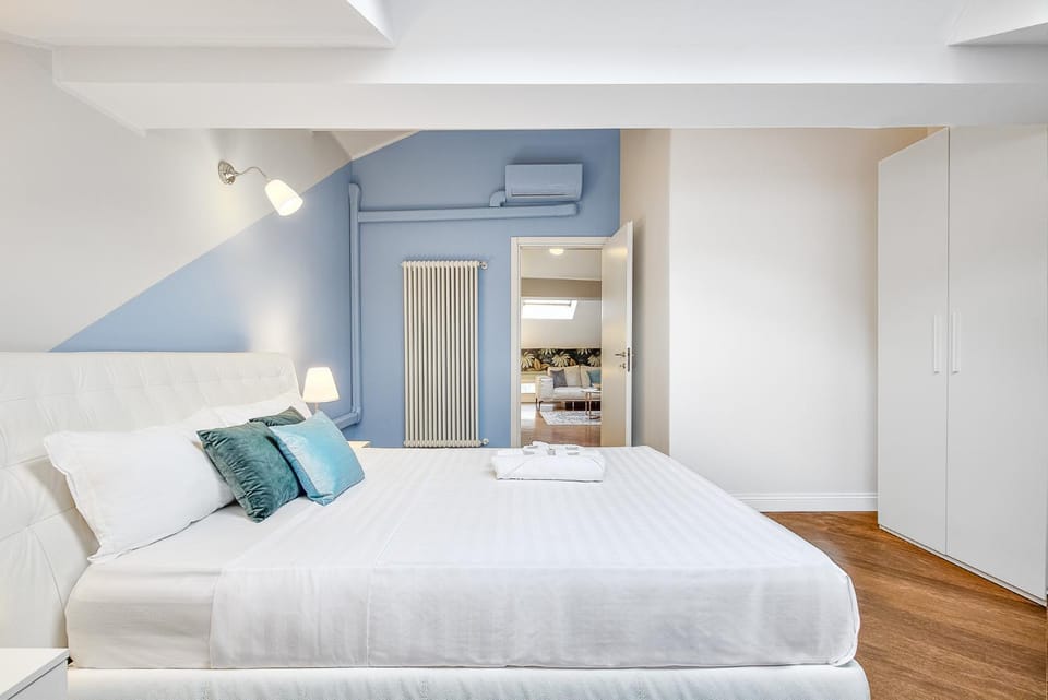 Bed, Bedroom, wardrobe