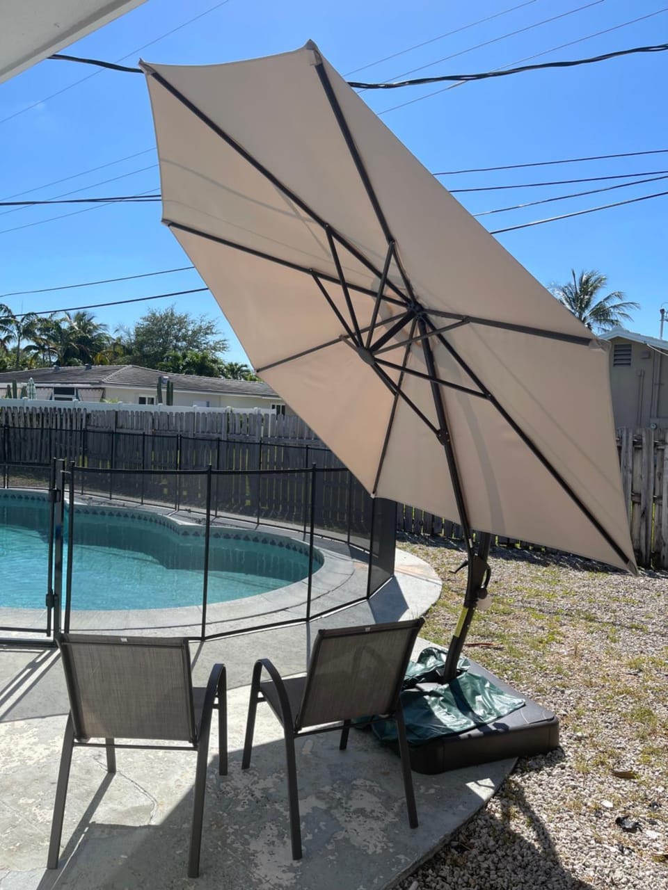 Swimming pool