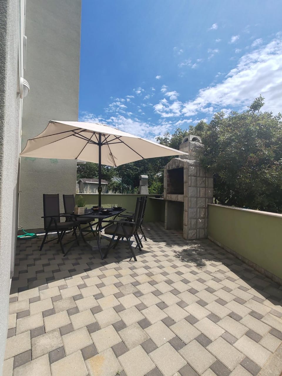 Patio, Day, Garden, View (from property/room), Balcony/Terrace, Dining area, Garden view, sunbed