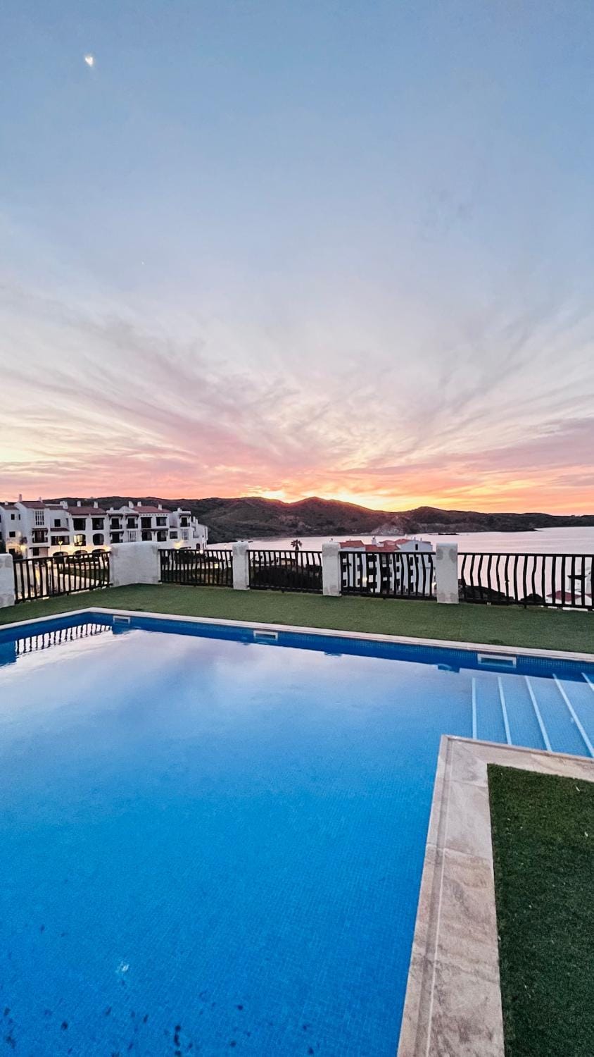 Lovely Menorca, amazing sea views and sunsets. Apartment in Platges de Fornells