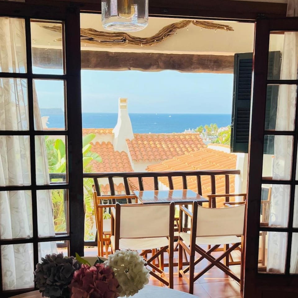 Lovely Menorca, amazing sea views and sunsets. Apartment in Platges de Fornells