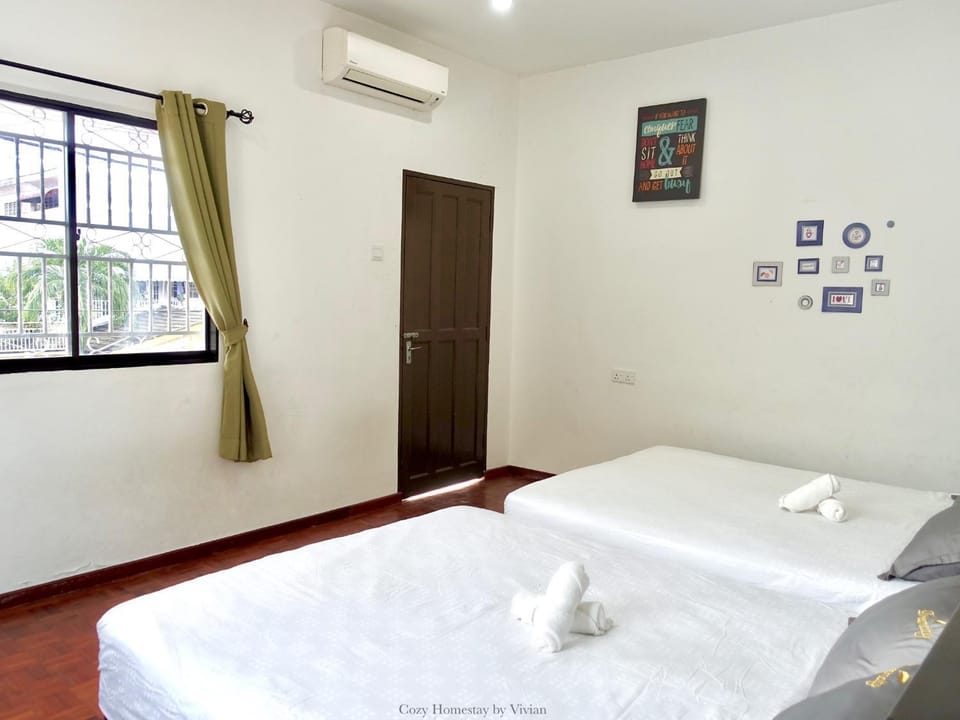 Bedroom, air conditioner