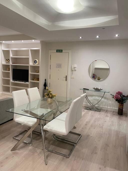 TV and multimedia, Living room, Dining area