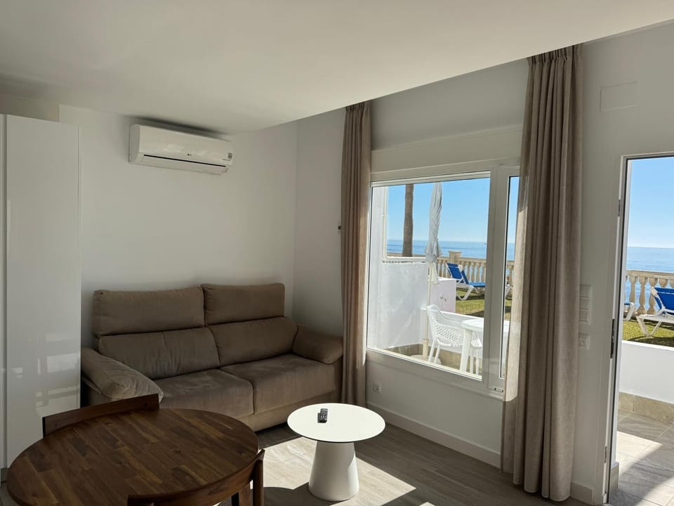 Apartamentos Perla Marina Apartment in Nerja