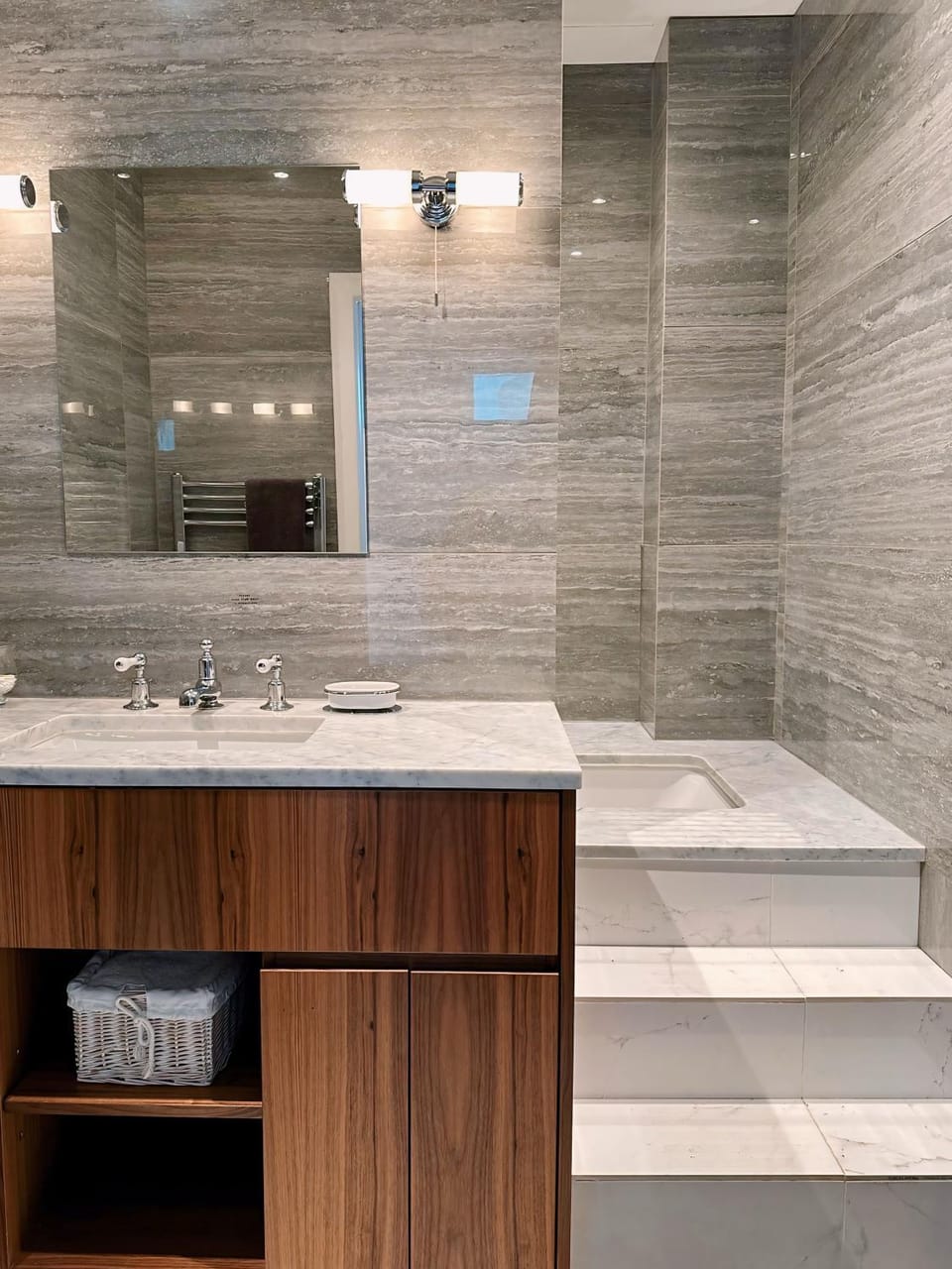 Shower, Toilet, Bathroom, Bath