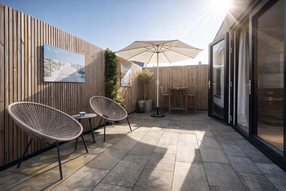 Property building, Balcony/Terrace