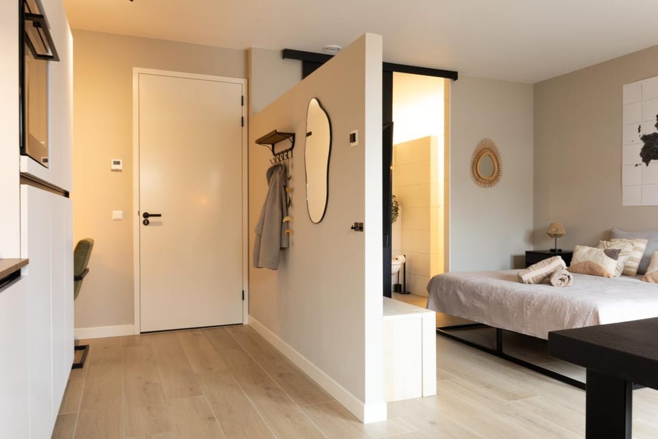 Bed, Photo of the whole room, Bedroom, wardrobe