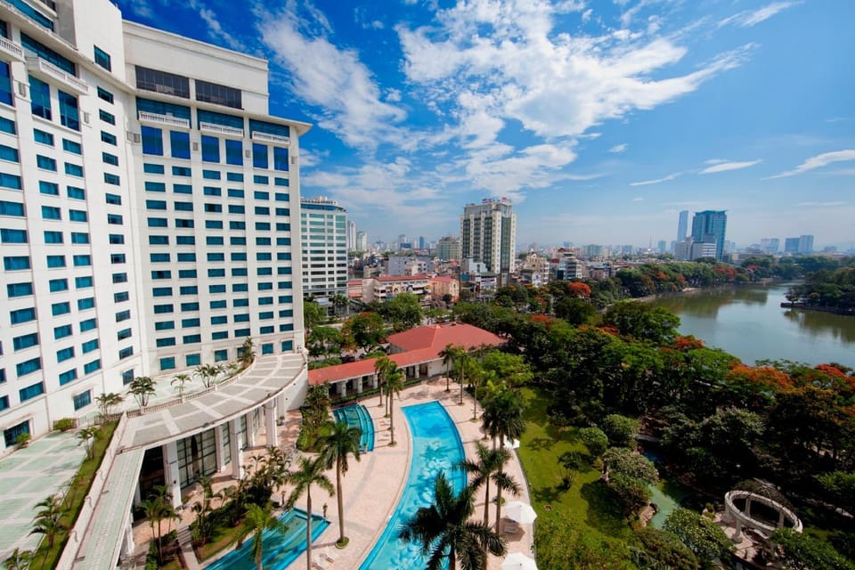 Property building, Natural landscape, Pool view, River view, Swimming pool