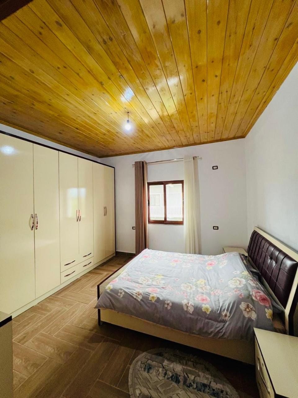 Bed, Photo of the whole room, Bedroom, wardrobe