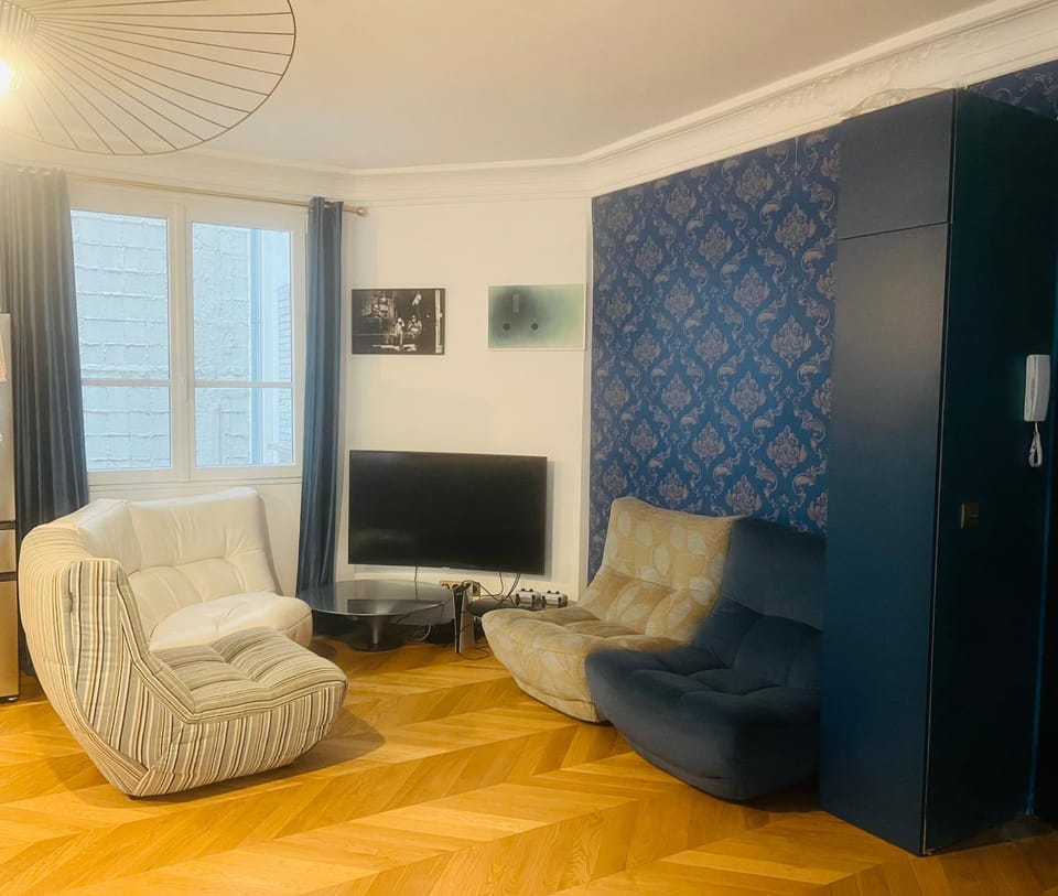 Communal lounge/ TV room, TV and multimedia, Living room