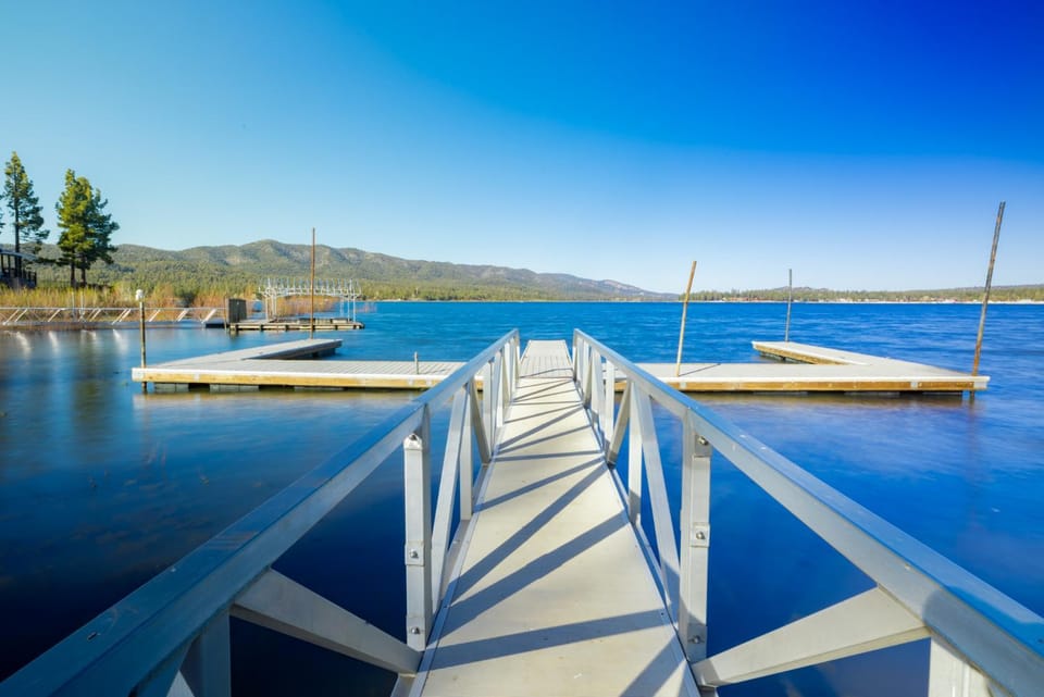 Natural landscape, Activities, Lake view, Mountain view