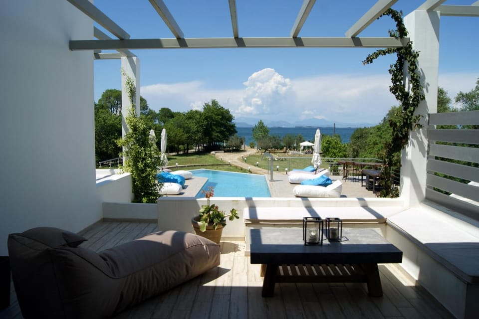 Garden, Balcony/Terrace, Pool view, Sea view